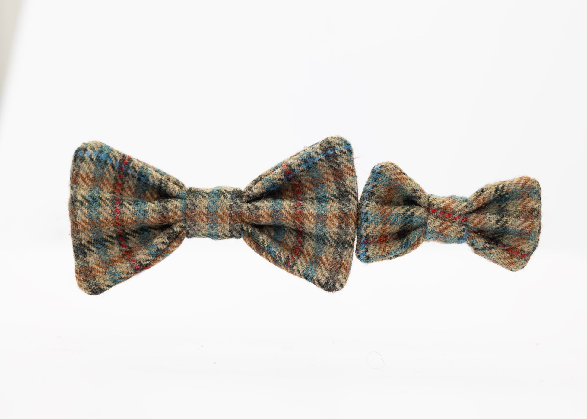 Check_Dog_Bow_Ties_Adult_and_Puppy